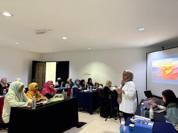 Presenter leading a training session